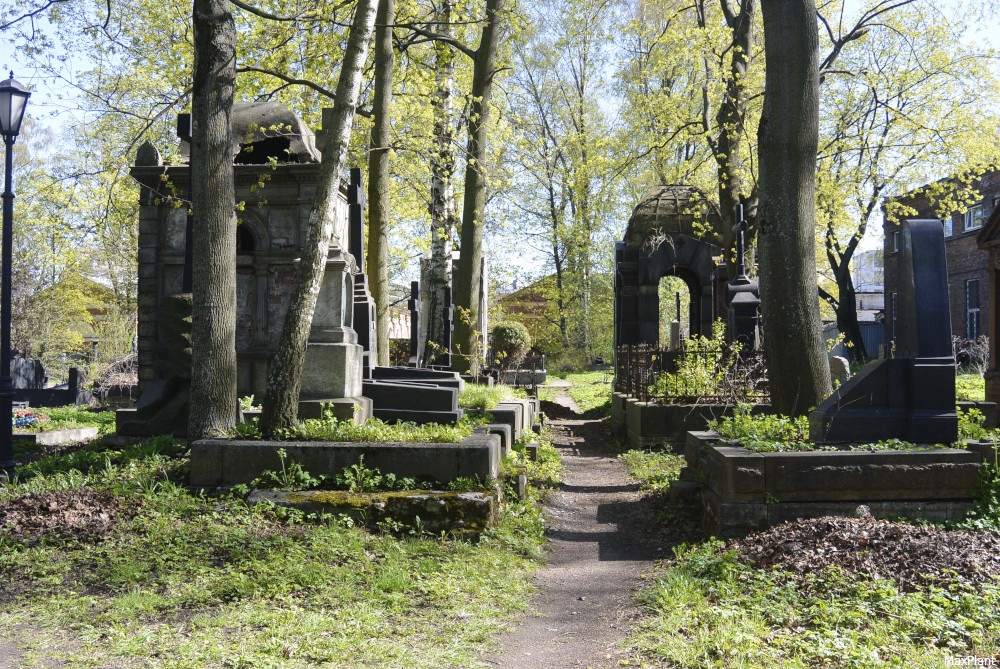 Никольское кладбище лавры