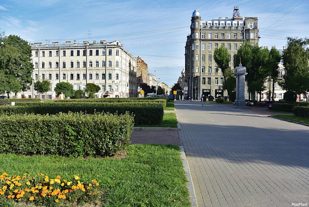 Площадь Тургенева